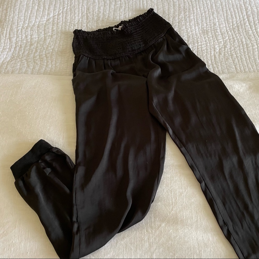 ✨NWT Black Silky “Genie” Pants